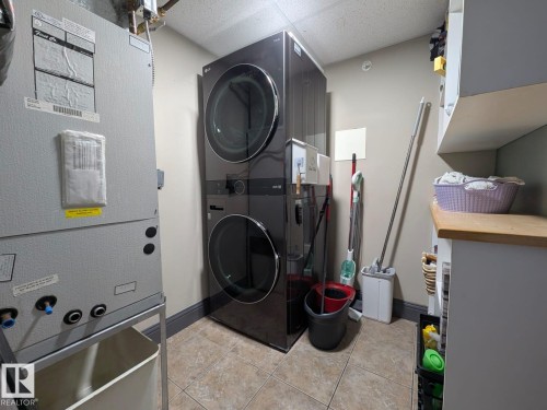 324 13111 140 Avenue, Edmonton, AB - Indoor Photo Showing Laundry Room