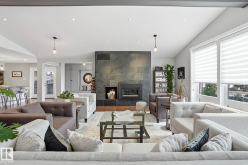 13904 86 Avenue, Edmonton, AB - Indoor Photo Showing Living Room With Fireplace