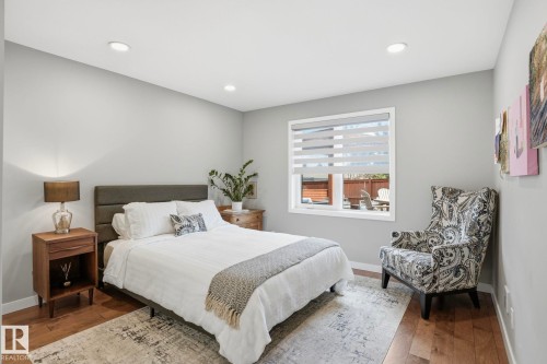 13904 86 Avenue, Edmonton, AB - Indoor Photo Showing Bedroom