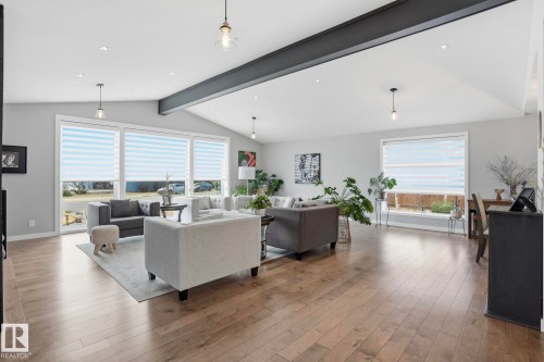 13904 86 Avenue, Edmonton, AB - Indoor Photo Showing Living Room