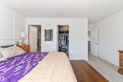 8355 Ellis Crescent, Edmonton, AB - Indoor Photo Showing Bedroom
