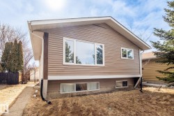 1566 lakewood road W Edmonton, AB T6K 2V9