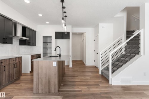 1755 Westerra Wynd, Stony Plain, AB - Indoor Photo Showing Kitchen With Upgraded Kitchen