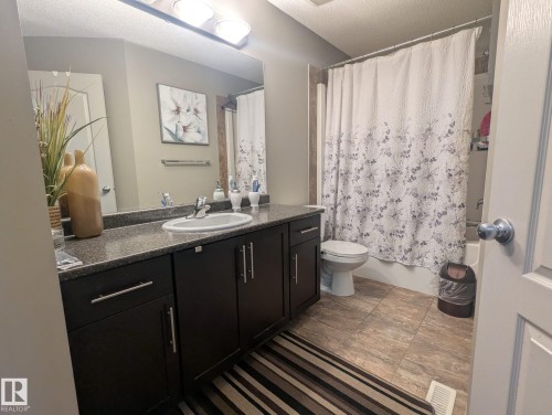 3336 17B Avenue Nw, Edmonton, AB - Indoor Photo Showing Bathroom