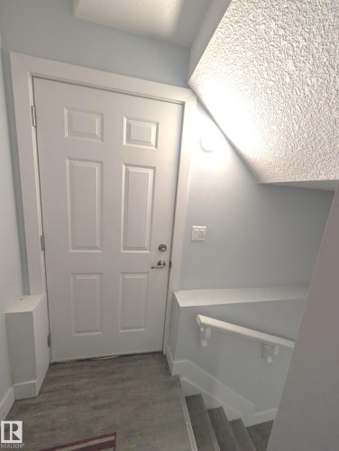 3336 17B Avenue Nw, Edmonton, AB - Indoor Photo Showing Other Room