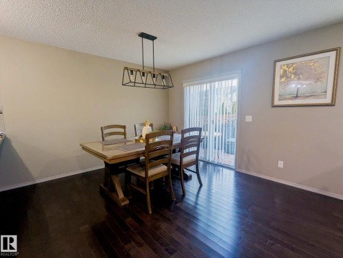 3336 17B Avenue Nw, Edmonton, AB - Indoor Photo Showing Dining Room