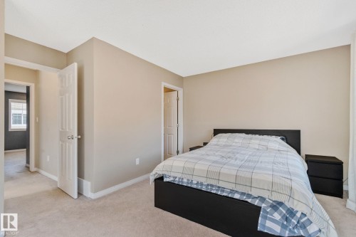 55 1030 Chappelle Boulevard, Edmonton, AB - Indoor Photo Showing Bedroom