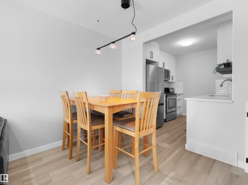 1164 Knottwood Road E, Edmonton, AB - Indoor