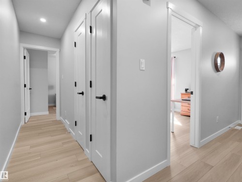 1164 Knottwood Road E, Edmonton, AB - Indoor Photo Showing Other Room