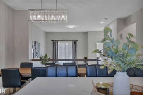 921 Berg Place, Leduc, AB - Indoor Photo Showing Dining Room