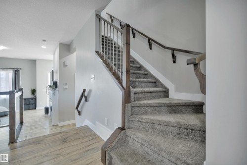 921 Berg Place, Leduc, AB - Indoor Photo Showing Other Room