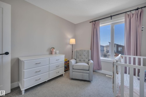921 Berg Place, Leduc, AB - Indoor Photo Showing Bedroom