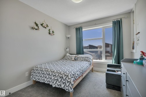 921 Berg Place, Leduc, AB - Indoor Photo Showing Bedroom