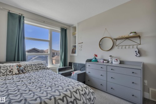 921 Berg Place, Leduc, AB - Indoor Photo Showing Bedroom