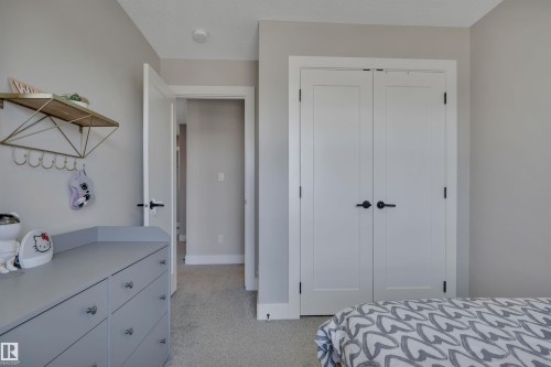 921 Berg Place, Leduc, AB - Indoor Photo Showing Bedroom