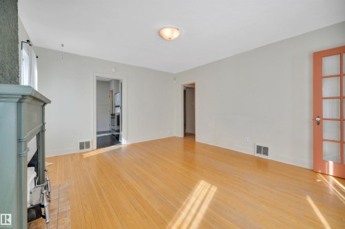 11608 91 Street, Edmonton, AB - Indoor Photo Showing Other Room
