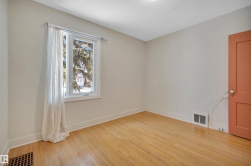11608 91 Street, Edmonton, AB - Indoor Photo Showing Other Room