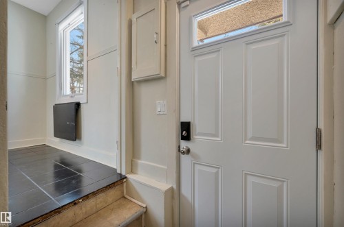 11608 91 Street, Edmonton, AB - Indoor Photo Showing Other Room