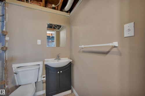 11608 91 Street, Edmonton, AB - Indoor