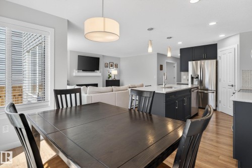 77 Penn Place, Spruce Grove, AB - Indoor Photo Showing Dining Room