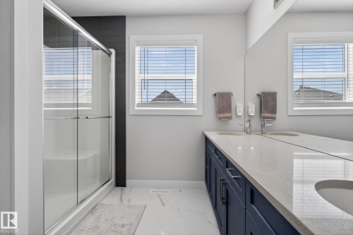 77 Penn Place, Spruce Grove, AB - Indoor Photo Showing Bathroom