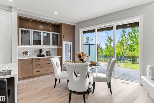 4810 Knight Crescent, Edmonton, AB - Indoor Photo Showing Dining Room