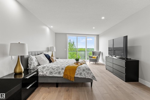 4810 Knight Crescent, Edmonton, AB - Indoor Photo Showing Bedroom