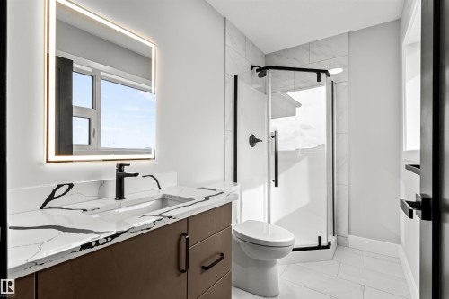 4810 Knight Crescent, Edmonton, AB - Indoor Photo Showing Bathroom