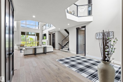 4810 Knight Crescent, Edmonton, AB - Indoor