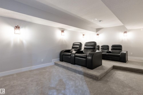 4810 Knight Crescent, Edmonton, AB - Indoor