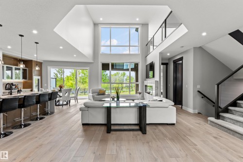 4810 Knight Crescent, Edmonton, AB - Indoor