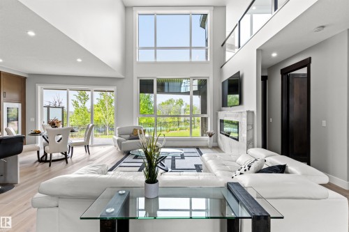 4810 Knight Crescent, Edmonton, AB - Indoor