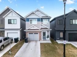 4 905 172 Street SW  Edmonton, AB T6W 5L8