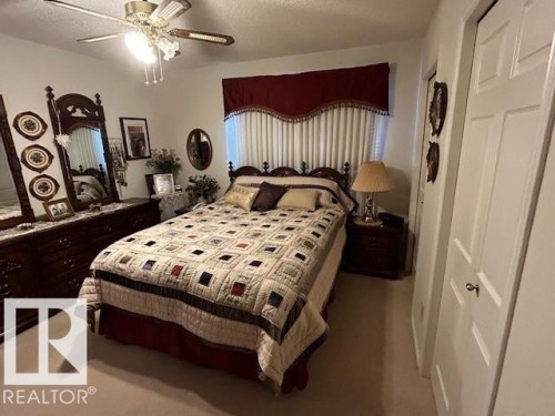 4403 55 Avenue, Lamont, AB - Indoor Photo Showing Bedroom