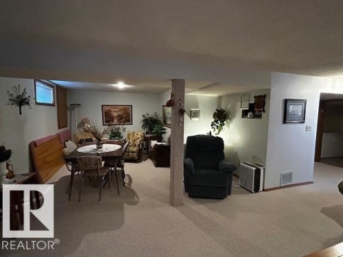 4403 55 Avenue, Lamont, AB - Indoor