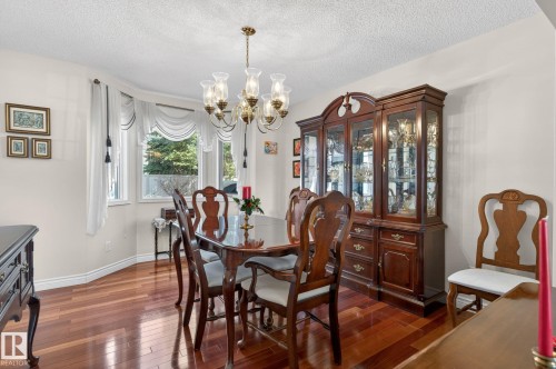3108 36B Avenue, Edmonton, AB - Indoor Photo Showing Dining Room