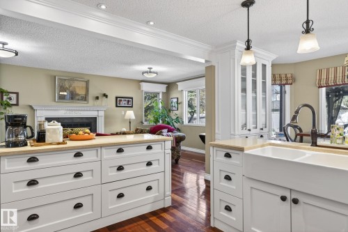 3108 36B Avenue, Edmonton, AB - Indoor Photo Showing Kitchen With Double Sink