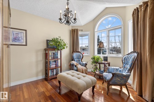 3108 36B Avenue, Edmonton, AB - Indoor