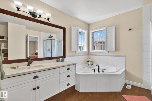 3108 36B Avenue, Edmonton, AB - Indoor Photo Showing Bathroom