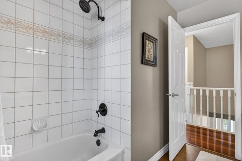 3108 36B Avenue, Edmonton, AB - Indoor Photo Showing Bathroom