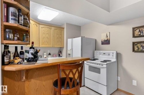 3108 36B Avenue, Edmonton, AB - Indoor Photo Showing Kitchen
