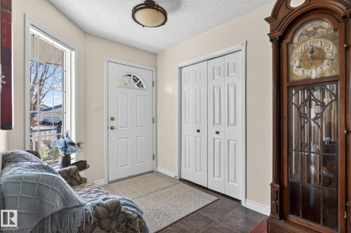 3108 36B Avenue, Edmonton, AB - Indoor