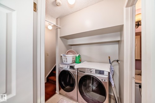 3218 36 Street, Edmonton, AB - Indoor Photo Showing Laundry Room