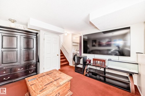 3218 36 Street, Edmonton, AB - Indoor