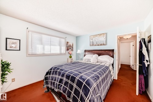3218 36 Street, Edmonton, AB - Indoor Photo Showing Bedroom