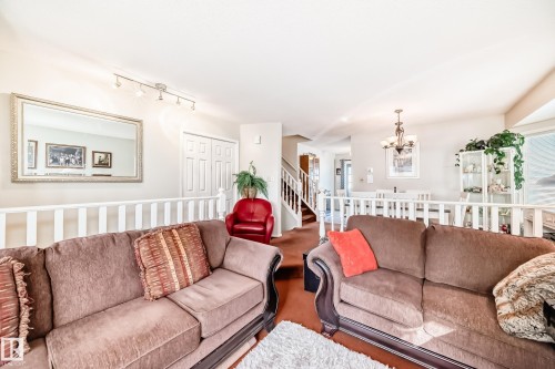 3218 36 Street, Edmonton, AB - Indoor Photo Showing Living Room