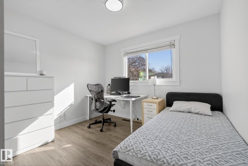 6034 105 Street, Edmonton, AB - Indoor Photo Showing Bedroom
