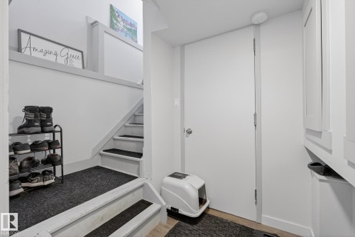 6034 105 Street, Edmonton, AB - Indoor Photo Showing Other Room