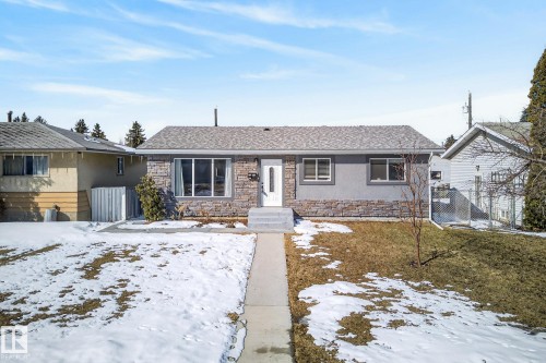 6034 105 Street, Edmonton, AB - Outdoor