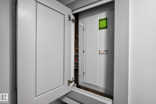 6034 105 Street, Edmonton, AB - Indoor Photo Showing Other Room